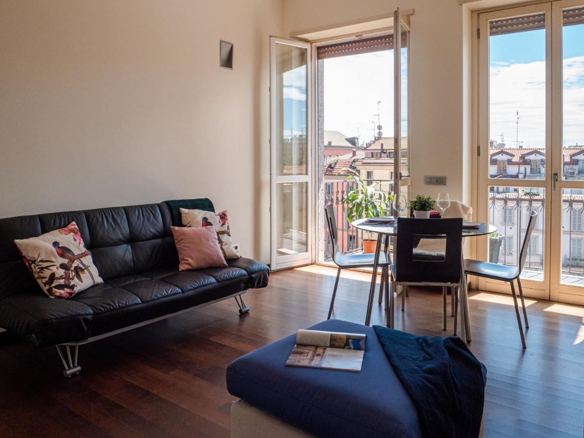 The Best Rent - Bright Two Rooms Apartment Near Cattolica University Μιλάνο Εξωτερικό φωτογραφία